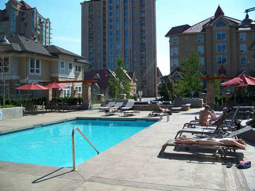 Waterscapes Resort By Dkra Kelowna Exterior photo